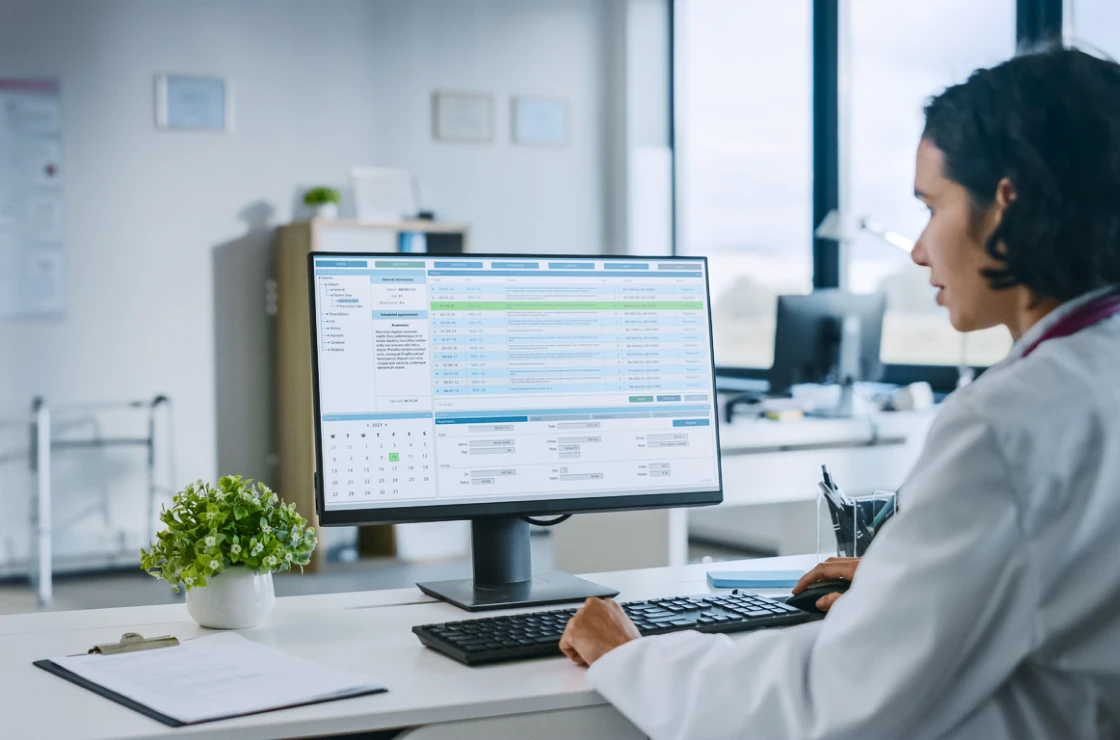 img improve healthcare efficiency with dependable it expertise